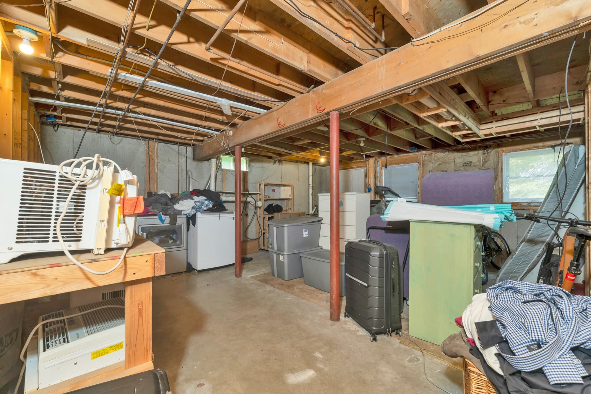 Full unfinished walkout basement